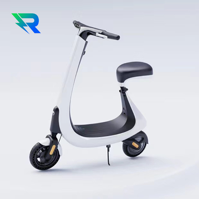 Comfortabele stoel hardlopende lichten en schijnwerpers 55Km/h snelheid 8-inch dual drive elektrische scooter met Bluetooth