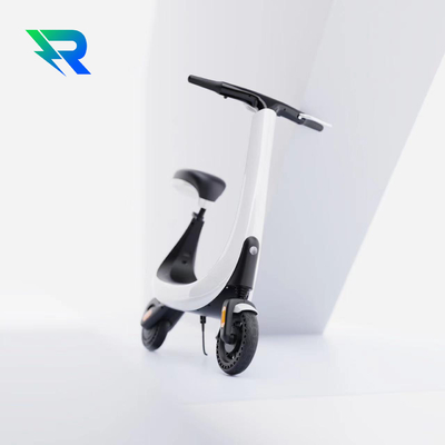 Comfortabele stoel hardlopende lichten en schijnwerpers 55Km/h snelheid 8-inch dual drive elektrische scooter met Bluetooth