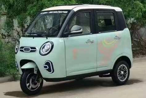 Elektrische driewielmotorfiets met gesloten carrosserie en spanning 60V aangedreven door een lithiumbatterie
