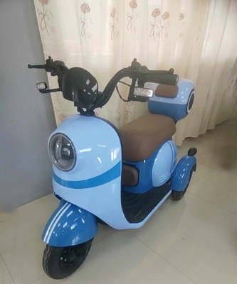 Compacte en comfortabele elektrische driewieler voor korte afstanden 5-7 uur oplaadtijd