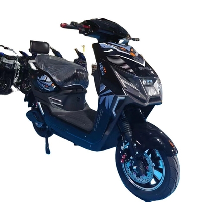 2024 Elektrische Pedalauto 60V2000W Volwassenen Elektrische Scooter met max. snelheid 40km/h en Motorcycle Type Touring Motorcycles