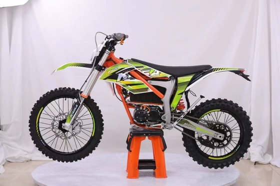 Ervaar de spanning van off-road racen met onze elektrische motorfiets.