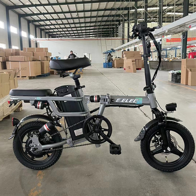 Geïntegreerde batterij elektrische scooter voor volwassenen 60km bereik Small Generation Drive en vouwbare auto