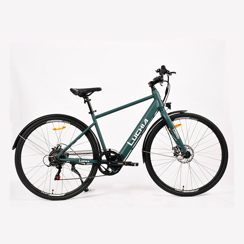 Neem je off-road avonturen naar een hoger niveau met deze 18 snelheid elektrische mountainbike met een batterijcapaciteit van 7 Ah.